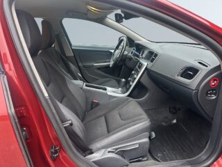 Volvo S60 T4 Automat Momentum MoK/SoV/Norrbottensbil/Isofix/Fhåll – bild 10