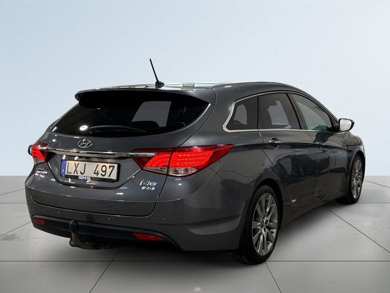 Hyundai i40 cw 2.0 GDI Business Värmare Drag Kamera Pano S&V-hjul