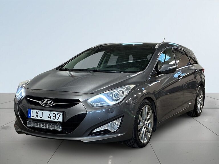 Hyundai i40 cw 2.0 GDI Business Värmare Drag Kamera Pano S&V-hjul