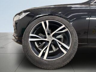 Volvo V90 D4 Momentum S&V/Drag/Psens/Dvärm/Navi/Adfarthållare – bild 14