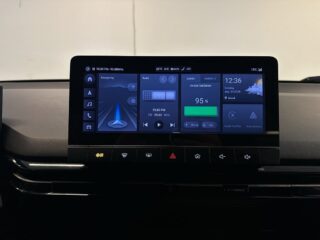 MG 4 Electric Long Range 64 kWh Luxury Värmepump 360° MOMS – bild 17