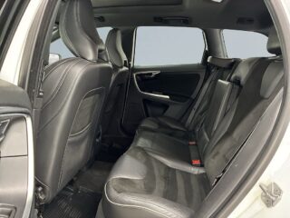 Volvo XC60 D4 AWD Geartronic Classic R-Design S&V/Drag/Dvärm/Pano – bild 13