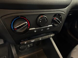 Hyundai i20 1.2 Comfort S&V-Hjul/Psens/Farthållare/Rattvärme/Mvärm – bild 17