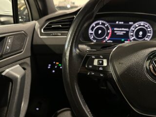 Volkswagen Tiguan 2.0 4Motion GT Cockpit Drag Kamera Dvärm Rattvärme SoV – bild 22