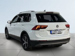 Volkswagen Tiguan 2.0 4Motion GT Cockpit Drag Kamera Dvärm Rattvärme SoV – bild 5