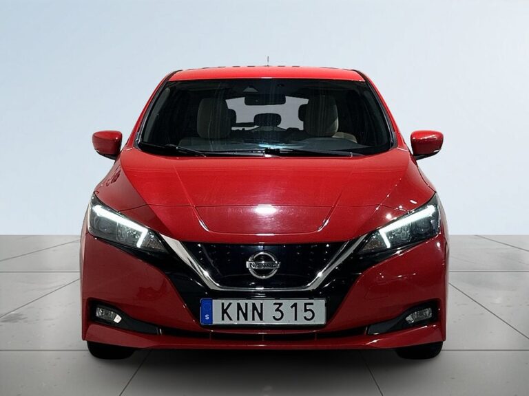 Nissan Leaf Parkeringsvärmare Navigation Backkamera CarPlay SoV