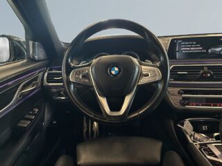 BMW 740 Le xDrive M Sport S&V/LaserLED/SkyLounge Pano/HuD/B&W – bild 9