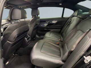 BMW 740 Le xDrive M Sport S&V/LaserLED/SkyLounge Pano/HuD/B&W – bild 12