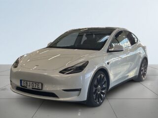 Tesla Model Y Performance S&V-Hjul/Drag/Kamera/Värmepump/Pano/Navi – bild 16