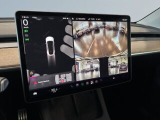 Tesla Model Y Performance S&V-Hjul/Drag/Kamera/Värmepump/Pano/Navi – bild 11