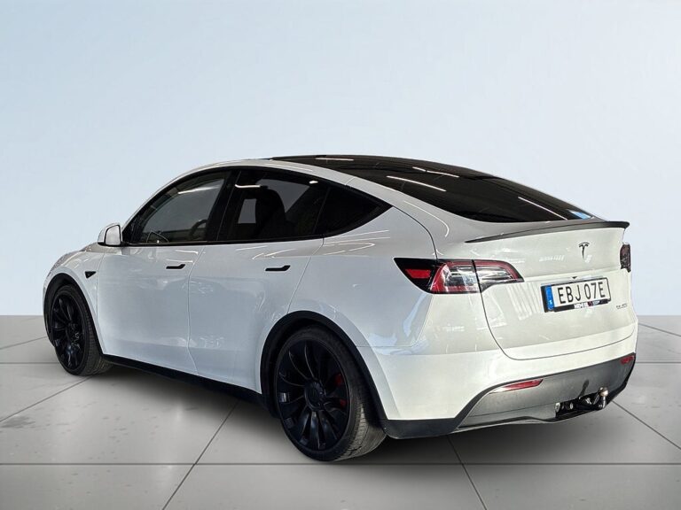 Tesla Model Y Performance S&V-Hjul/Drag/Kamera/Värmepump/Pano/Navi