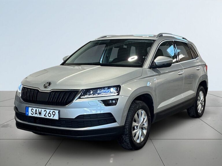 Skoda Karoq 1.0 TSI Style Drag Värmare Kamera Canton Skinn S&V