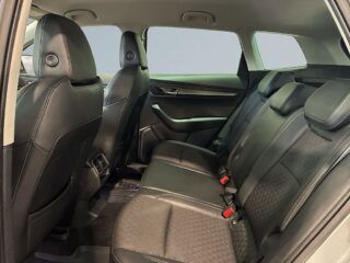 Skoda Karoq 1.0 TSI Style Drag Värmare Kamera Canton Skinn S&V – bild 13