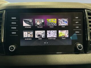 Skoda Karoq 1.0 TSI Style Drag Värmare Kamera Canton Skinn S&V – bild 15