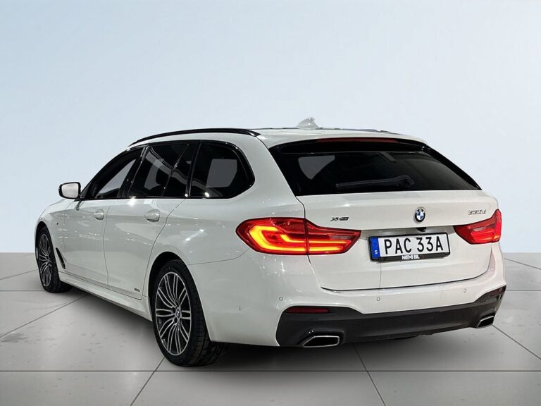 BMW 530D xDrive Touring M Sport Drag Pvärm 360° Pano H/K HuD SoV