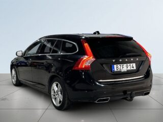 Volvo V60 D5 Twin Engine AWD Momentum Drag Pvärm Psens SoV – bild 5