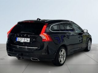Volvo V60 D5 Twin Engine AWD Momentum Drag Pvärm Psens SoV – bild 6