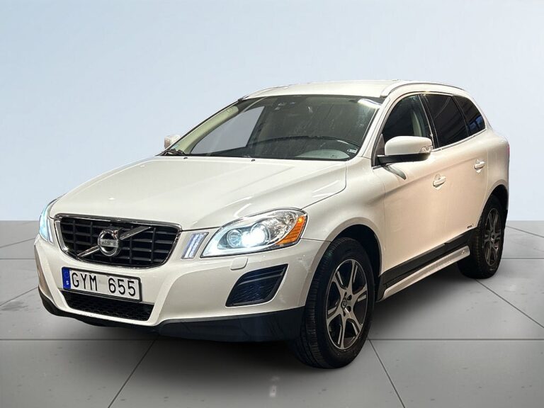 Volvo XC60 D3 AWD Geartronic Summum S&V-Hjul/Motorvärmare/Skinn