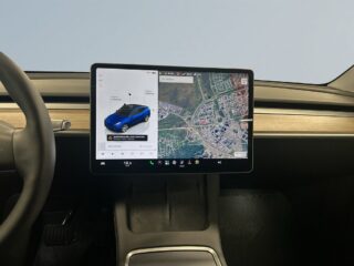 Tesla Model Y Long Range AWD Drag/360°/förkond app/skinn/Pano/S&Vdäck – bild 11