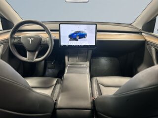 Tesla Model Y Long Range AWD Drag/360°/förkond app/skinn/Pano/S&Vdäck – bild 8