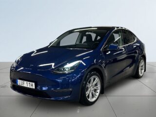 Tesla Model Y Long Range AWD Drag/360°/förkond app/skinn/Pano/S&Vdäck – bild 16