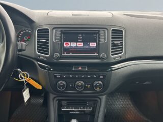 Volkswagen Sharan 7-sits 2.0 TDI 4Motion Kamera/P-Värm/SoV-Däck/M-Värm – bild 14