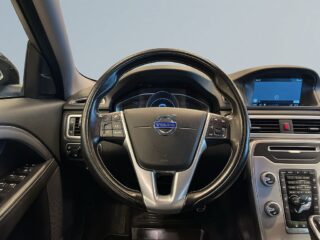 Volvo V70 D4 AWD Classic Drag/Skinn/Elstol/MoK/Dvärm/SoV/Navi – bild 9