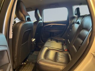 Volvo V70 D4 AWD Classic Drag/Skinn/Elstol/MoK/Dvärm/SoV/Navi – bild 13