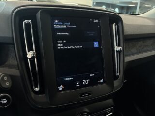 Volvo XC40 T3 Geartronic S&V-Hjul/Psens/Dvärm/Rattvärme/MOMS – bild 21