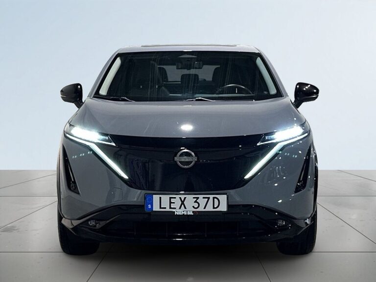 Nissan Ariya 87 e-4ORCE 90 kWh Pano 1 Ägare HuD Kamera 360° SoV MOMS
