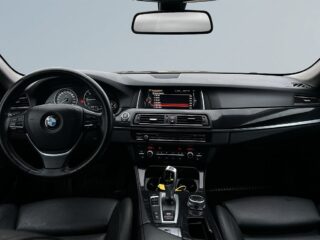 BMW 520d xDrive Touring Drag/SoV-Däck/Elstol/Rattvärm/Psens/Navi – bild 8