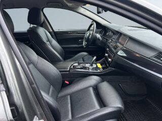 BMW 520d xDrive Touring Drag/SoV-Däck/Elstol/Rattvärm/Psens/Navi – bild 10