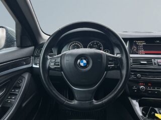 BMW 520d xDrive Touring Drag/SoV-Däck/Elstol/Rattvärm/Psens/Navi – bild 9