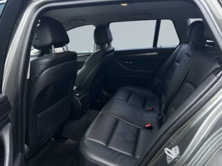 BMW 520d xDrive Touring Drag/SoV-Däck/Elstol/Rattvärm/Psens/Navi – bild 13