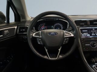 Ford Mondeo 2.0 TDCi AWD Powershift Business S&V-Hjul/Dvärm/Kamera – bild 9