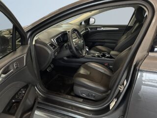 Ford Mondeo 2.0 TDCi AWD Powershift Business S&V-Hjul/Dvärm/Kamera – bild 7