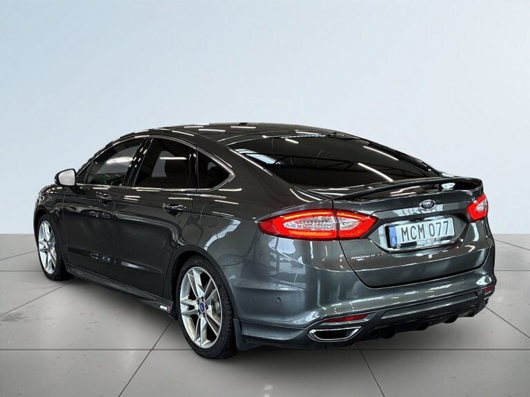 Ford Mondeo 2.0 TDCi AWD Powershift Business S&V-Hjul/Dvärm/Kamera