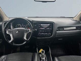 Mitsubishi Outlander PHEV CVT Fleet Edition Dragkrok/Psens/SoV-Däck/Rattvärm – bild 7