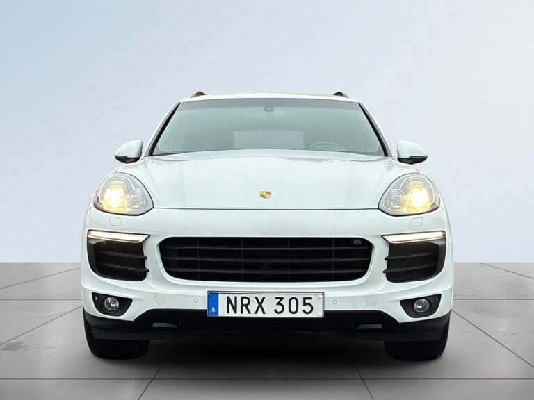 Porsche Cayenne PHEV S E-Hybrid AWD 416hk Drag/Värmare/Kamera/SoV-Hjul
