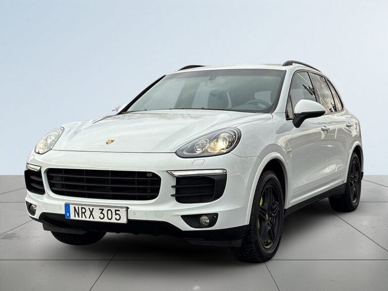 Porsche Cayenne S PHEV S E-Hybrid AWD 416hk Drag/Värmare/Kamera/SoV-Hjul