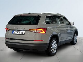 Skoda Kodiaq 7-Sits 2.0 TSI 4×4 Drag Kamera Skinn Pvärm Canton SoV – bild 6