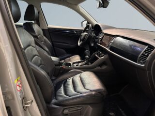 Skoda Kodiaq 7-Sits 2.0 TSI 4×4 Drag Kamera Skinn Pvärm Canton SoV – bild 10