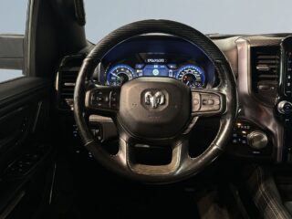 RAM 1500 Dubbelhytt 5.7 V8 HEMI 4×4 LIMITED Pano 360° SoV MOMS – bild 9