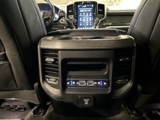 RAM 1500 Dubbelhytt 5.7 V8 HEMI 4×4 LIMITED Pano 360° SoV MOMS – bild 25