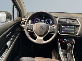 Suzuki S-Cross SX4 1.0 Boosterjet VVT AllGrip Drag Mvärm Kamera SoV – bild 9