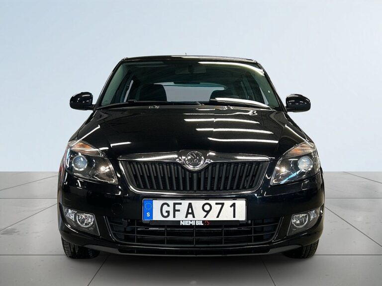 Skoda Fabia 1.2 TSI Ambition Kamkedja/M&K-Värm/Kiruna-körd/S&V-Däck