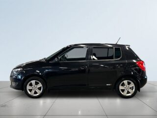 Skoda Fabia 1.2 TSI Ambition Kamkedja/M&K-Värm/Kiruna-körd/S&V-Däck – bild 4