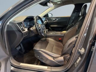 Volvo V60 D4 AWD Momentum Drag/Värmare/Kamera/SoV – bild 13