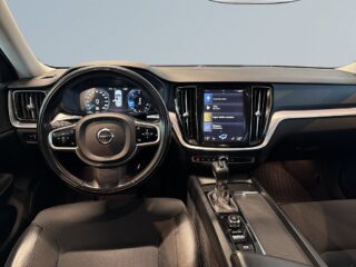 Volvo V60 D4 AWD Momentum Drag/Värmare/Kamera/SoV – bild 8