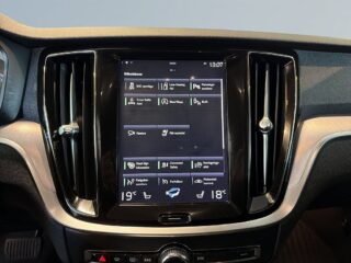 Volvo V60 D4 AWD Momentum Drag/Värmare/Kamera/SoV – bild 15